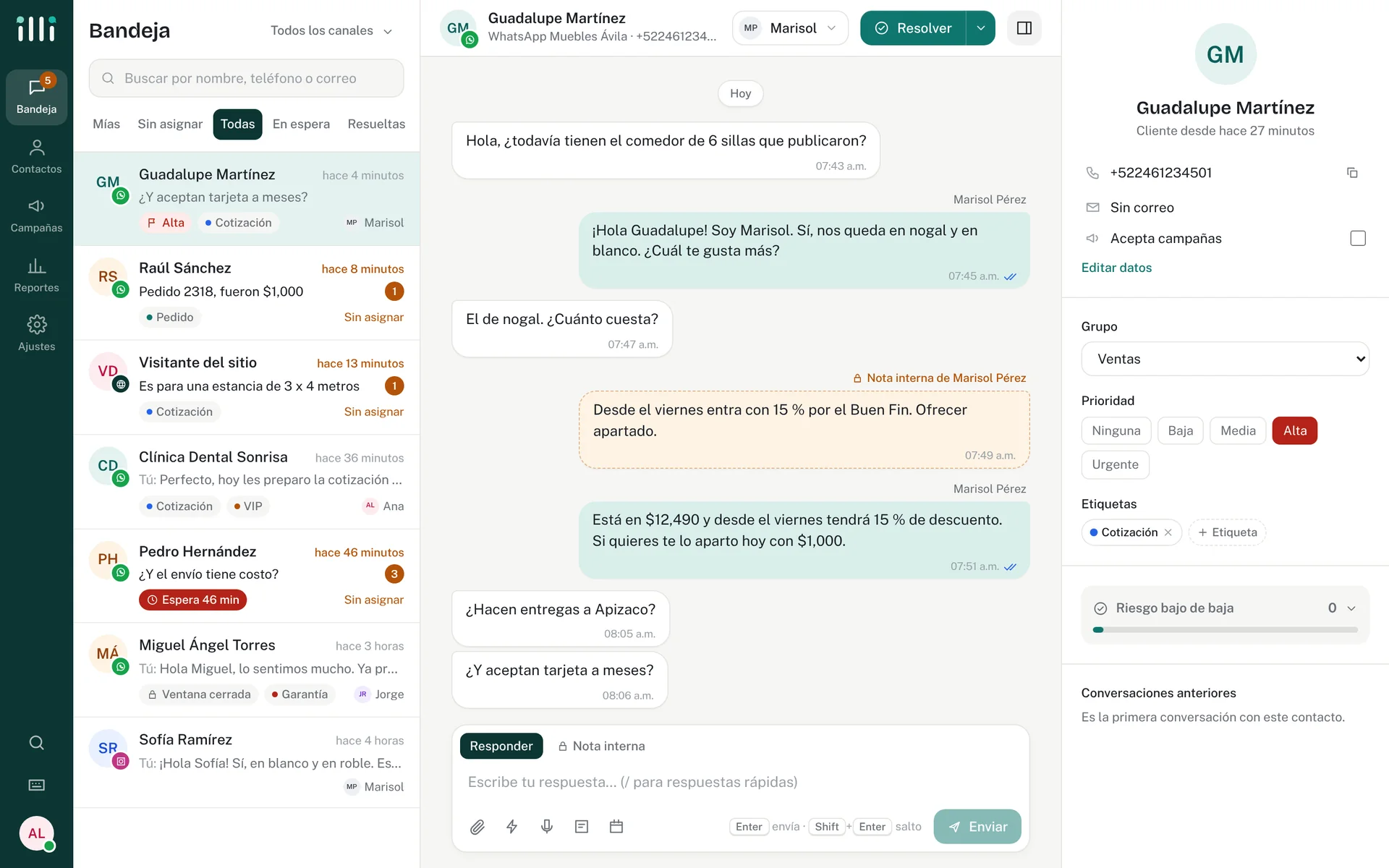 Bandeja compartida de Illi con conversaciones asignadas al equipo